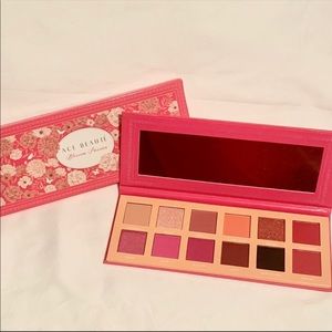 ACE BEAUTĒ Blossom Passion Eyeshadow Palette